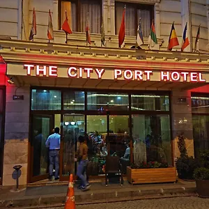 The Port מלון